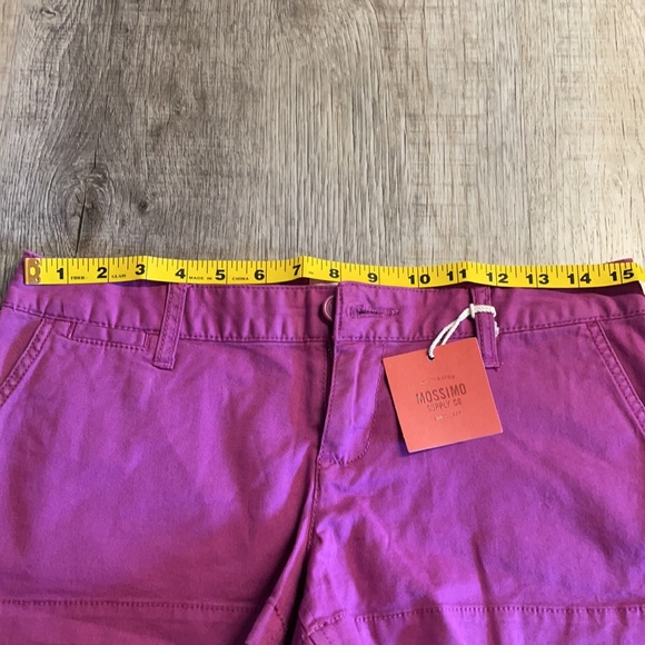 Brand New Shorts - Picture 4 of 4